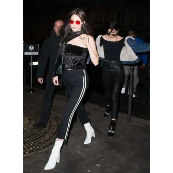 Sold - Picture 1 of 16